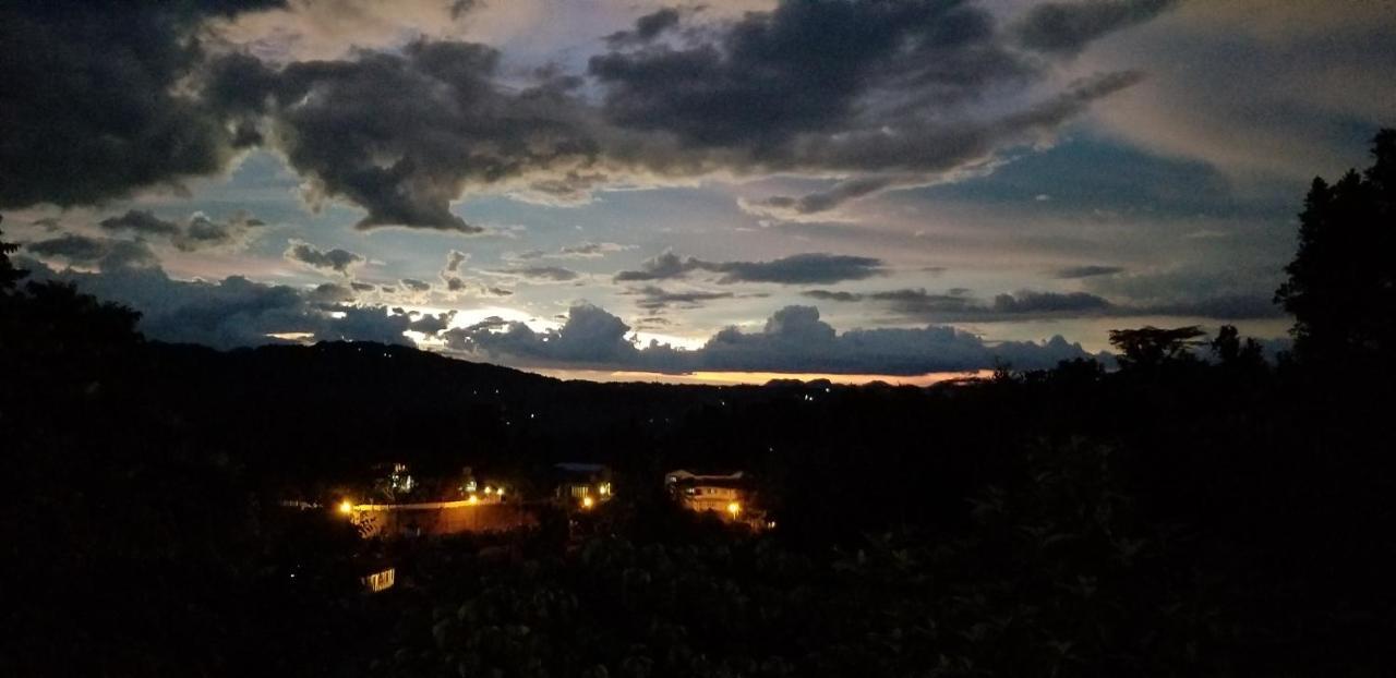 Che'S Villa Kandy Exteriér fotografie